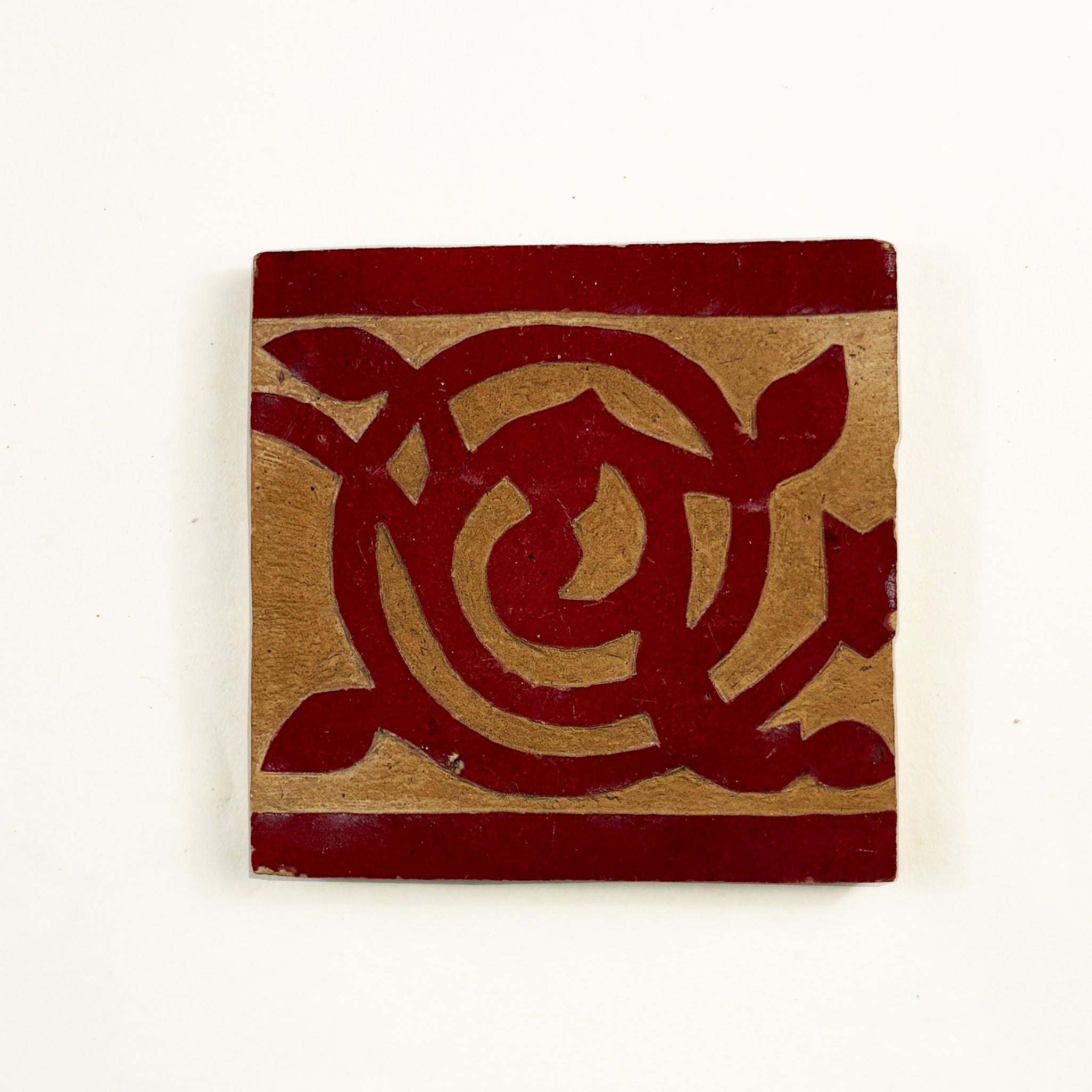 Chiseled 05 Rouge