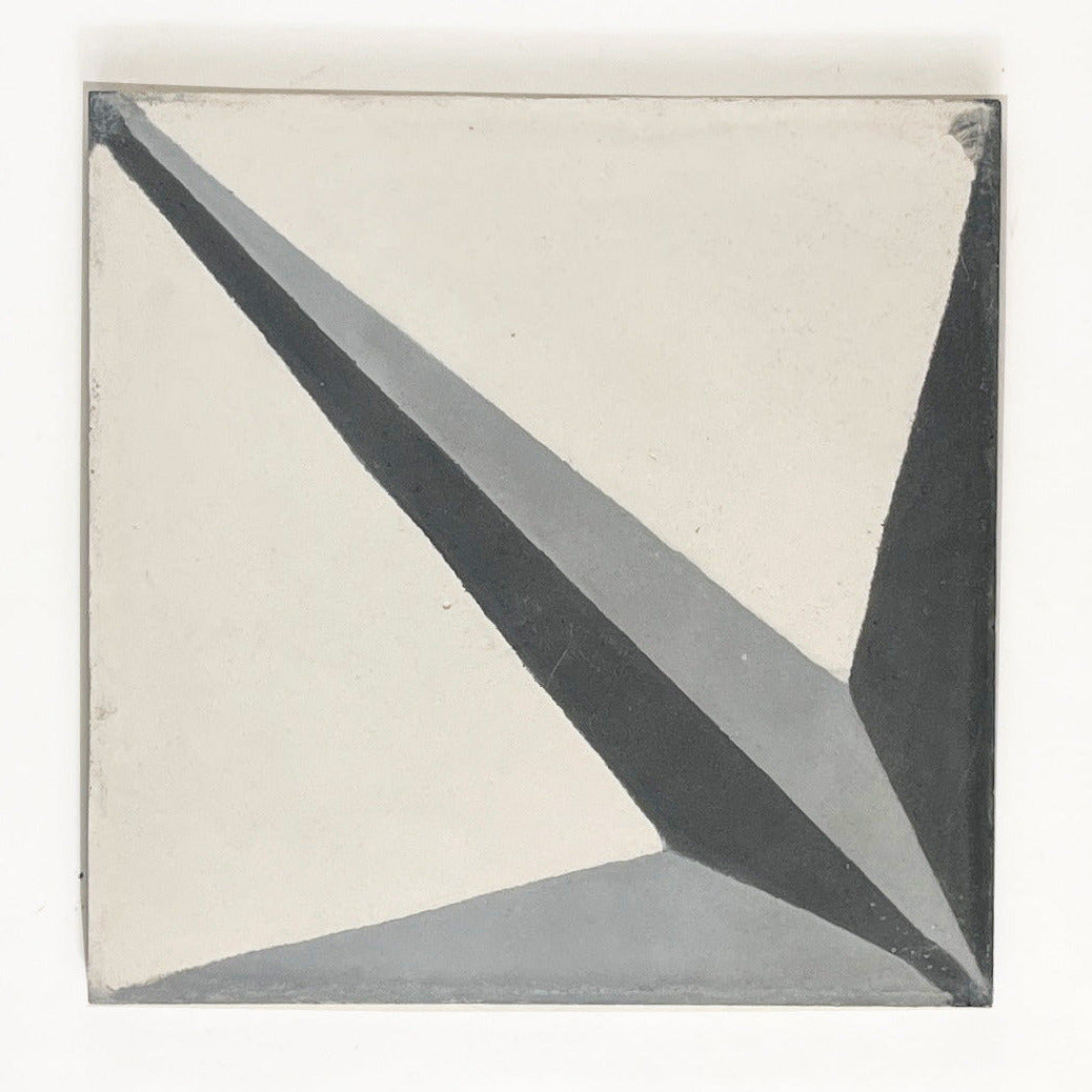 Regatta (Gris + Noir) Cement Tile