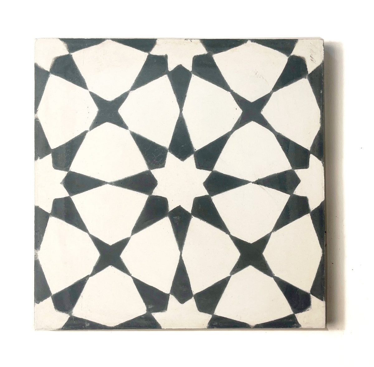 Cordoba (Noir + Blanca) Cement Tile
