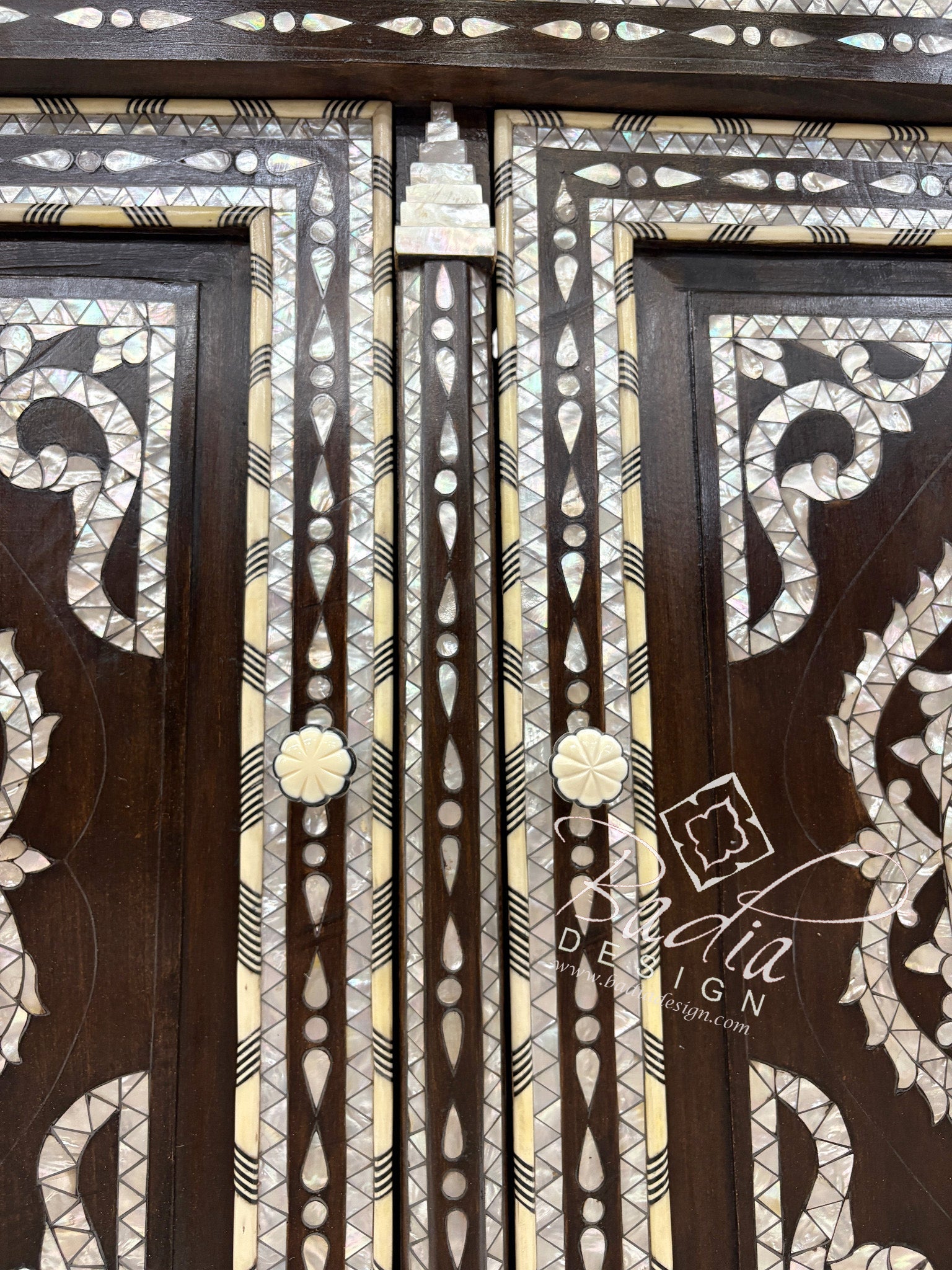 Beautiful Mother of Pearl Inlay Cabinet with Mirror