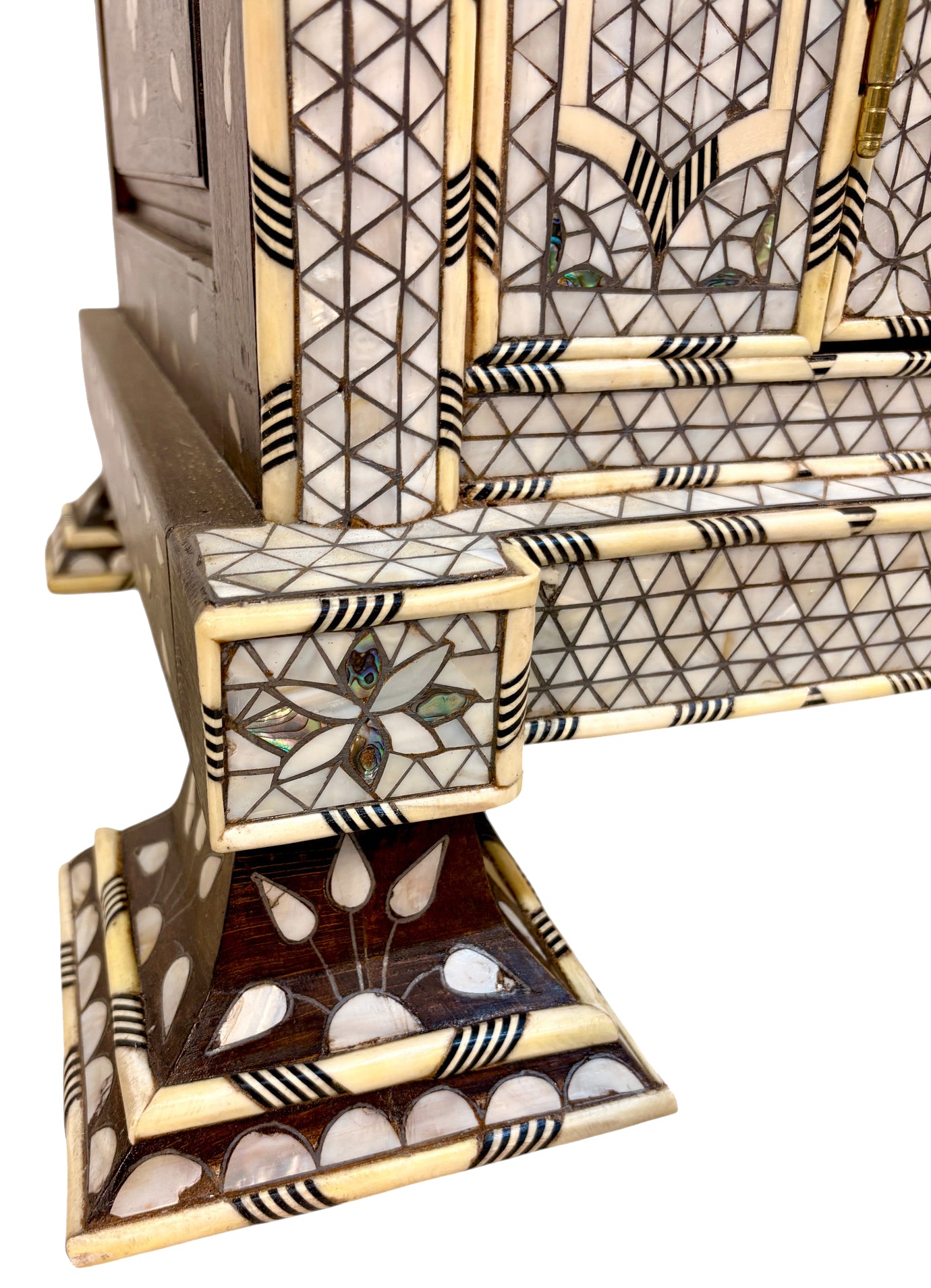 White Mother-of-Pearl Inlay Bathroom Vanity