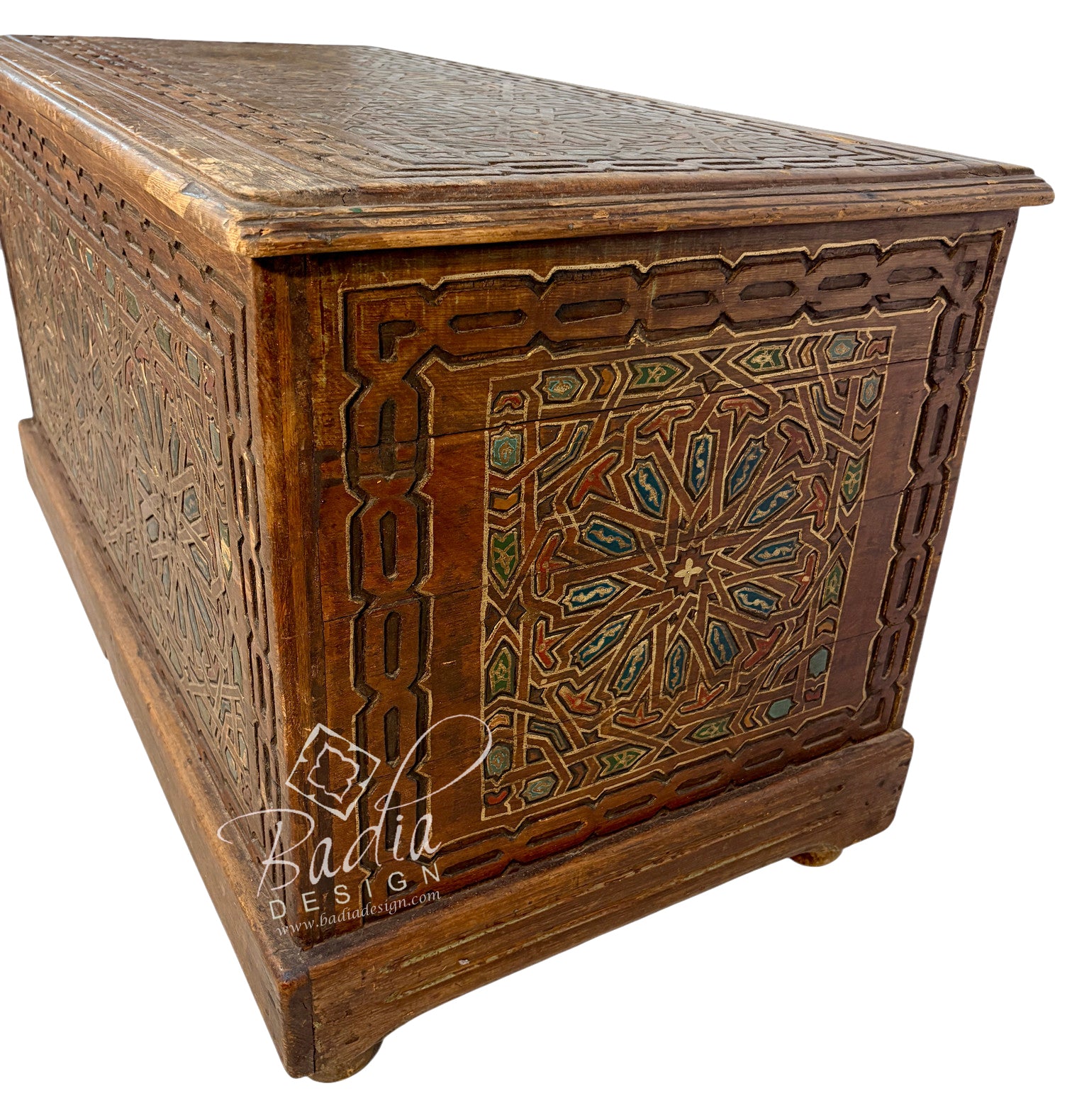 Vintage-Style Wooden Trunk with Hand-Carved Design