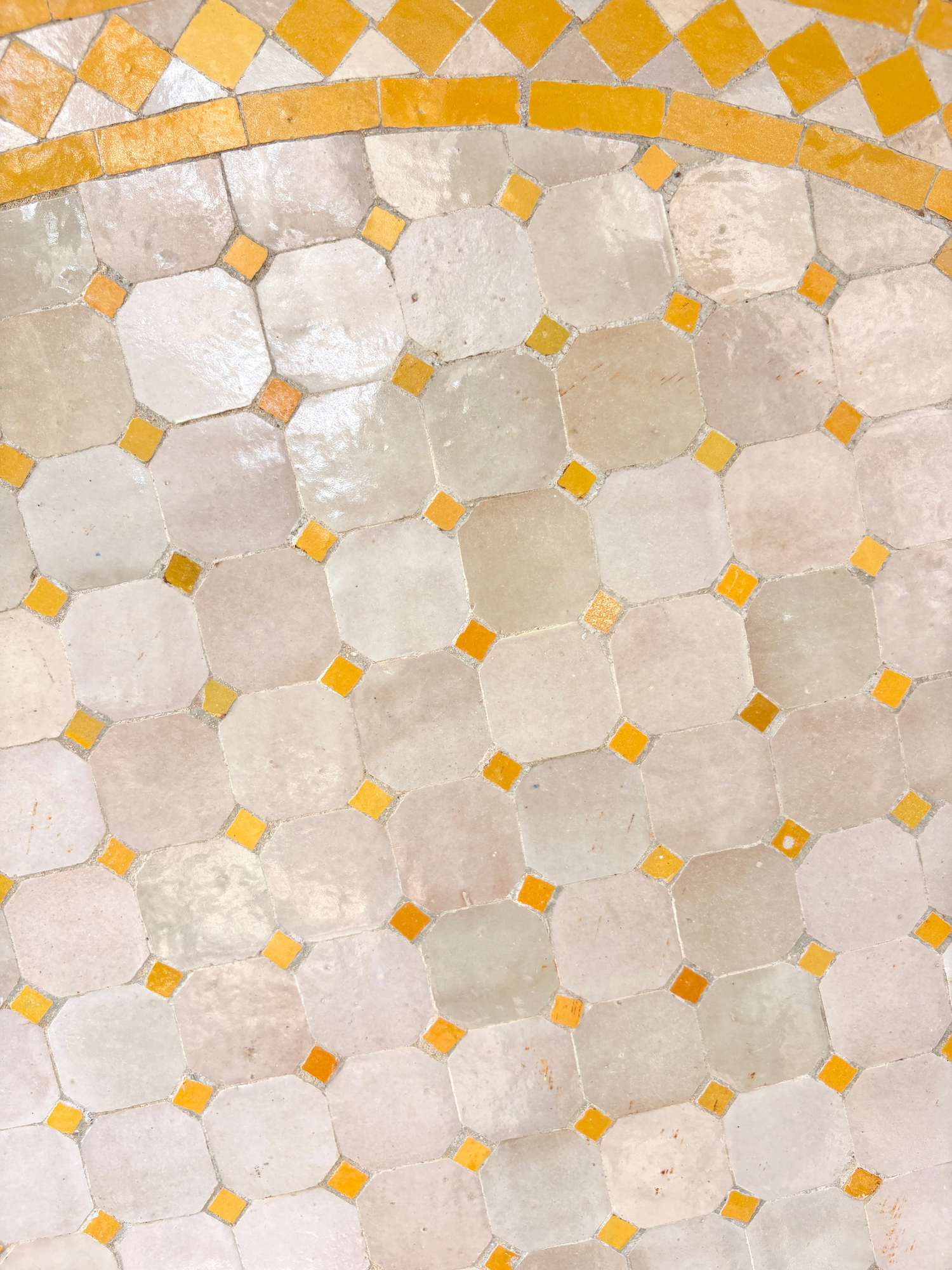 48" Ecru Zellige Mosaic Table Top