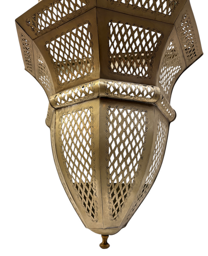 Tiered Lattice Lantern Sconce