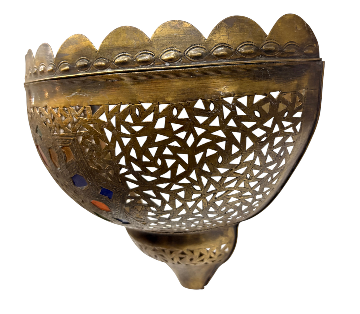 Scalloped Rim Gem Basket Sconce