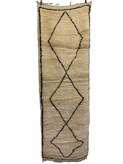 Beni Ourain Moroccan Runner in Ivory Wool with Black Diamond Outline