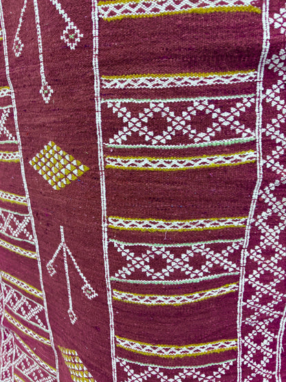 Vintage Zemmour Moroccan Kilim Runner with Burgundy Field