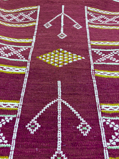 Vintage Zemmour Moroccan Kilim Runner with Burgundy Field