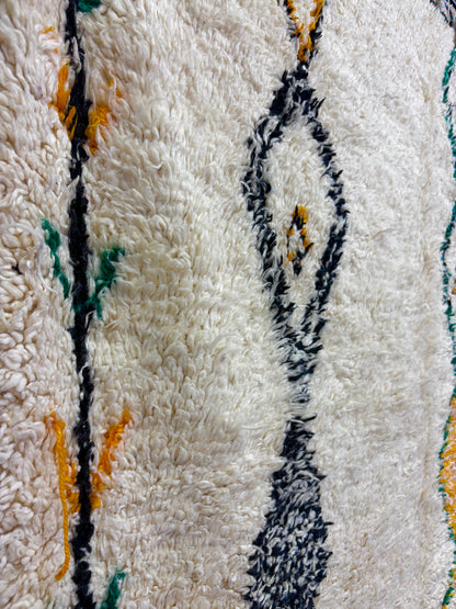 Azilal Rug with Ivory Field and Stacked Diamond Columns
