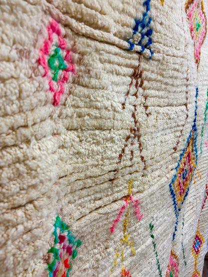Handwoven Azilal Berber Rug in Ivory Wool with Polychrome Diamonds