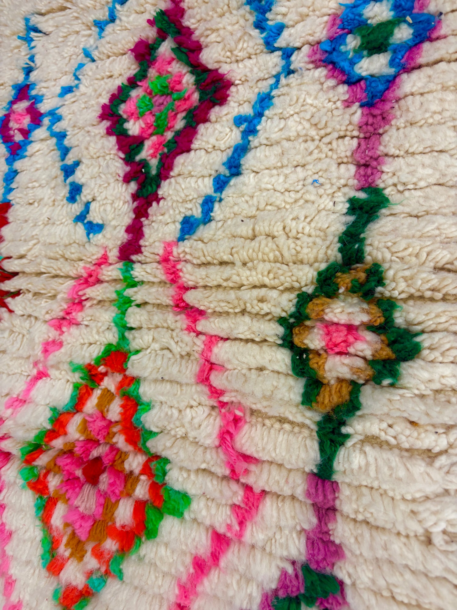 Handwoven Azilal Berber Accent Rug in Ivory Wool with Stacked Diamond Medallions