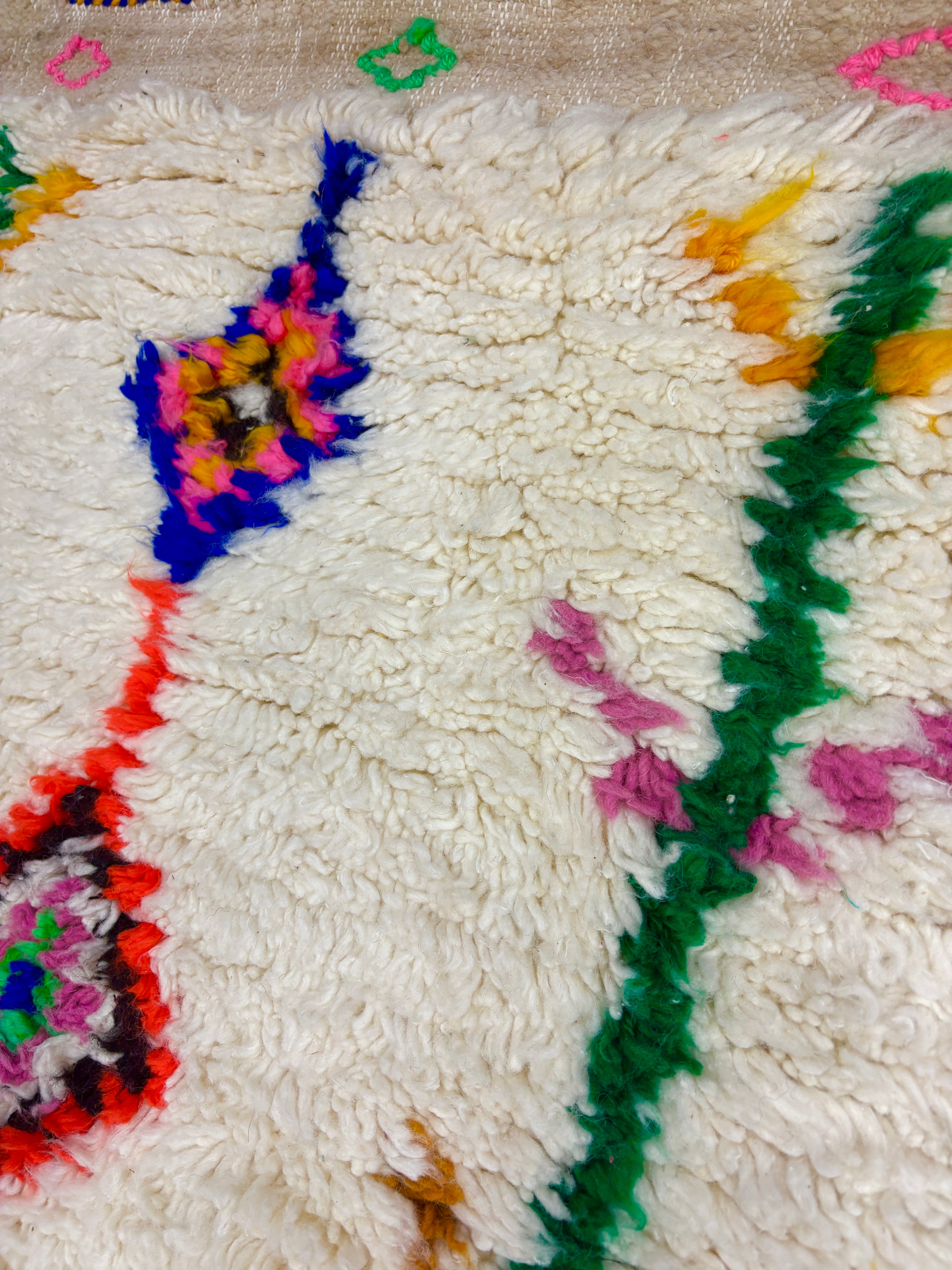Handwoven Azilal Berber Accent Rug in Ivory Wool