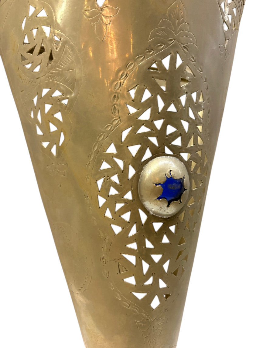 Scalloped Crown Cone Sconce