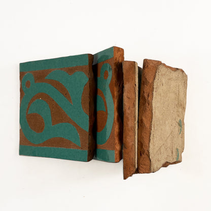 Chiseled 02 Teal