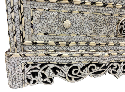 White Mother of Pearl Inlay Three-Drawer Dresser