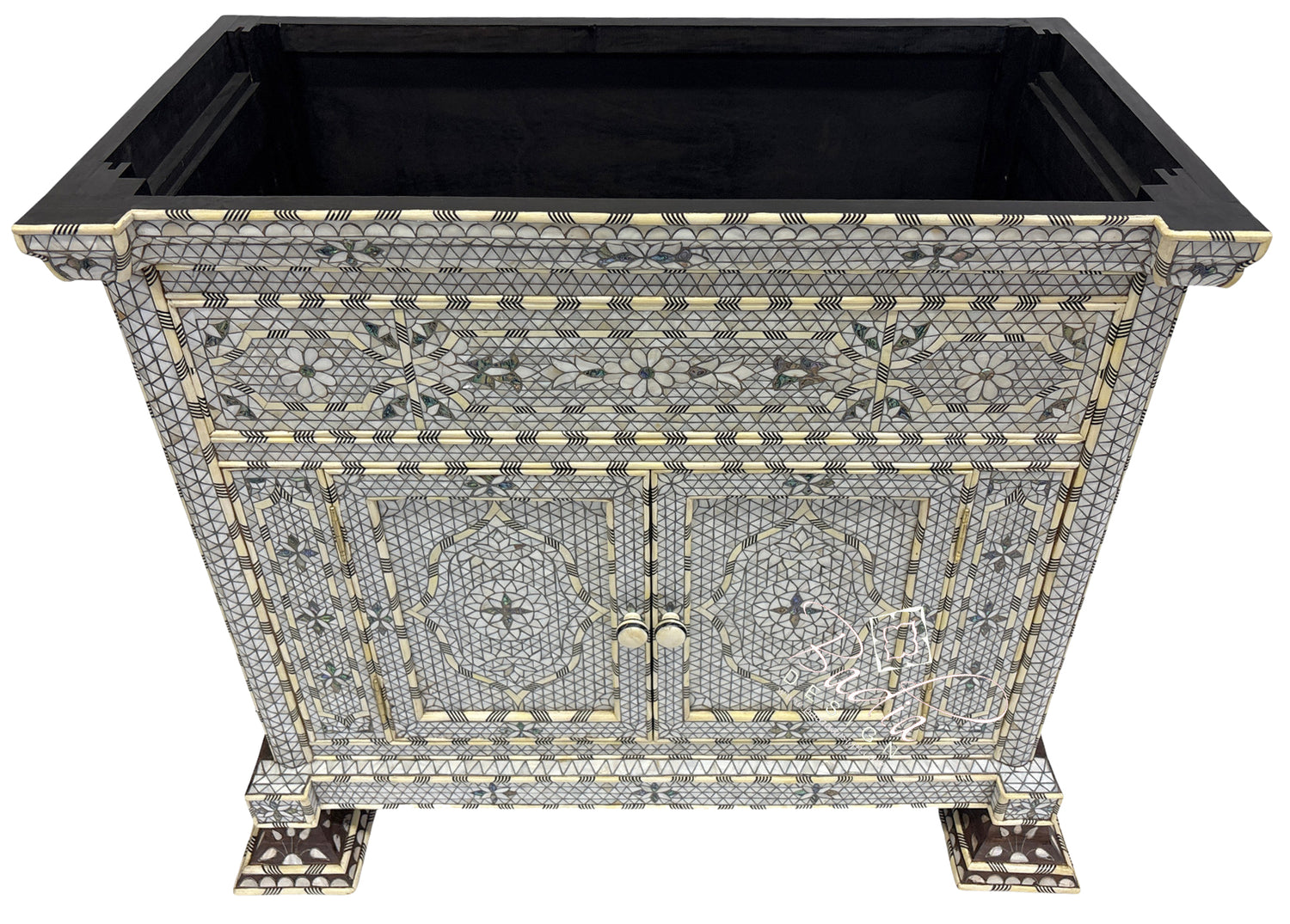 Beautiful Moroccan White Mother of Pearl Inlay Bathroom Vanity