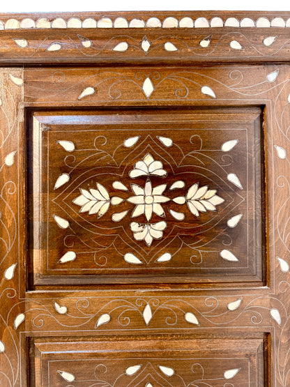 White Mother-of-Pearl Inlay Bathroom Vanity